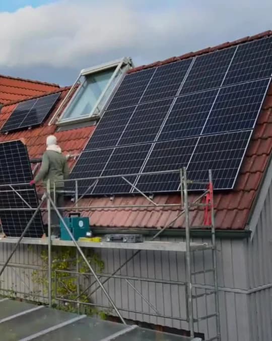PV-Anlage mit Stromspeicher und montage einer Solaranlage in Nürnberg